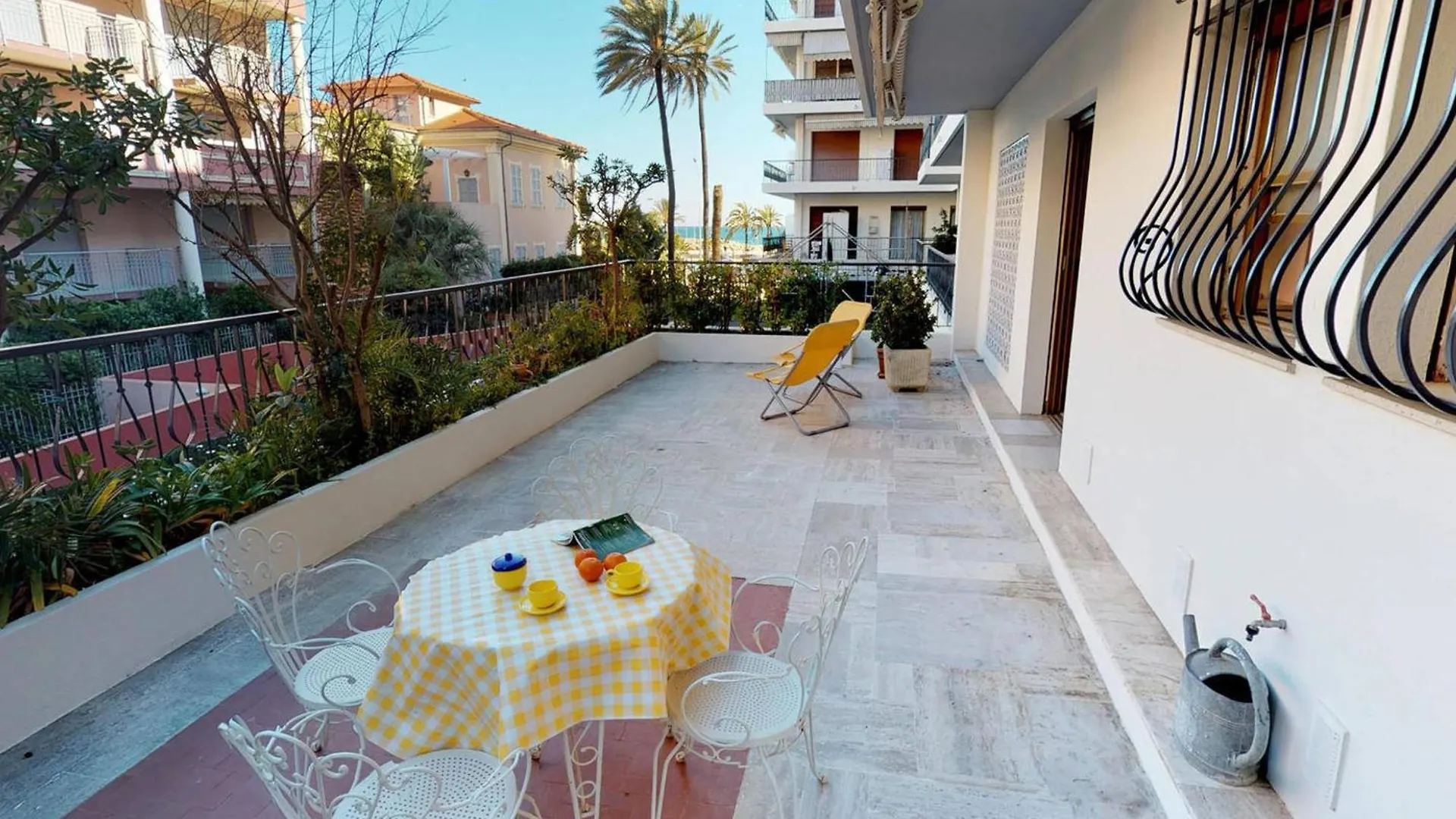 Charmant 2P Avec Terrasse, Garage Prive, Proche Centre Et Plages De Menton - Fr-1-196-210